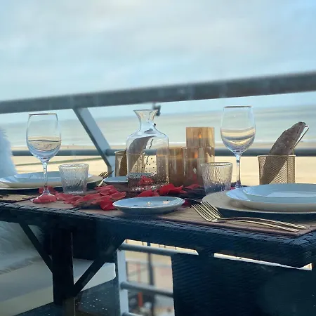 Superbe Vue Avec Balcon * Blankenberge